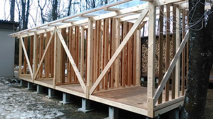薪小屋完成(後面)